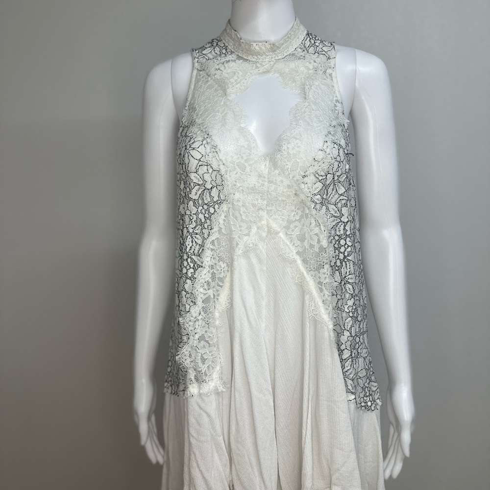 Free People Womens M White Lace Halter Keyhole Sleeveless Boho Dress